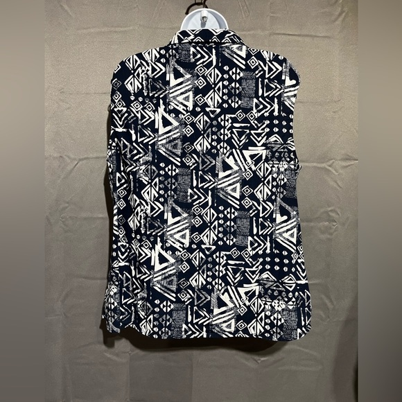 Breckenridge sleeveless blouse EUC - Picture 6 of 9